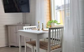 Wanha Fröökynä Huoneisto Wanhassa Raahessa